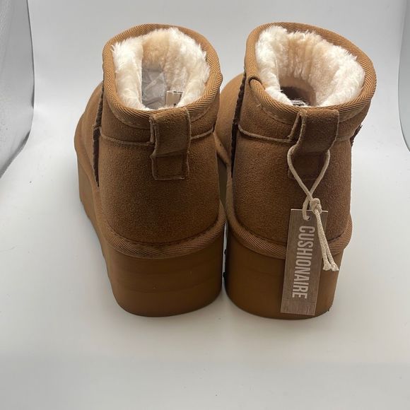 CUSHIONAIRE Women's COZY Genuine Suede pull on platform boot +Memory Foam SIZE 7 - Picture 4 of 7